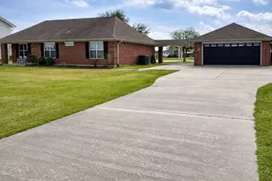 2731 Avenue D, Dickinson, TX 77539 - Photo 3