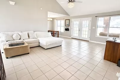 2731 Avenue D, Dickinson, TX 77539 - Photo 11