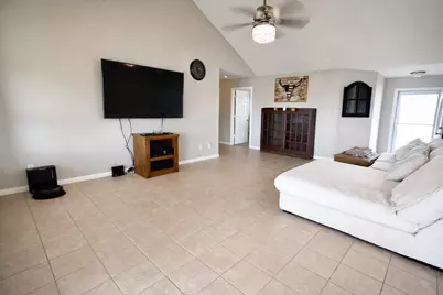 2731 Avenue D, Dickinson, TX 77539 - Photo 9