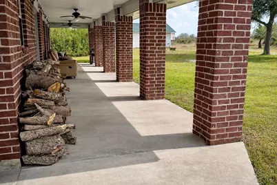2731 Avenue D, Dickinson, TX 77539 - Photo 23