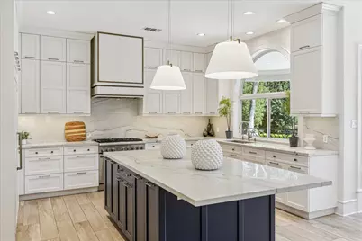 608 Little John Lane, Houston, TX 77024 - Photo 7