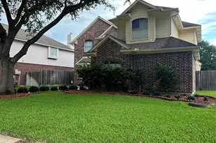 435 Leisure Dr, Stafford, TX 77477 - Photo 5