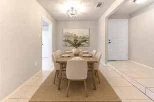 10514 Rancho Bernardo Ln, Sugar Land, TX 77498 - Photo 3