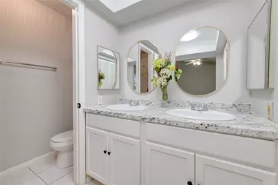 10514 Rancho Bernardo Lane, Sugar Land, TX 77498 - Photo 17