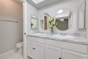 10514 Rancho Bernardo Ln, Sugar Land, TX 77498 - Photo 17