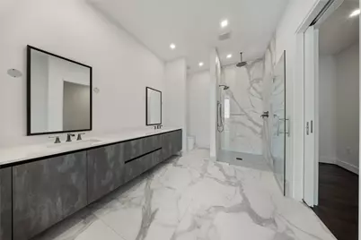 1711 Allen Parkway #1802, Houston, TX 77019 - Photo 11