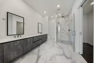 1711 Allen Pkwy, Houston, TX 77019 - Photo 11