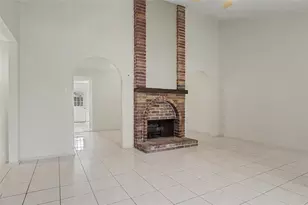 9423 Bollingbrook Dr, Houston, TX 77083 - Photo 3