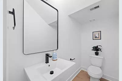 326 Neyland Street, Houston, TX 77022 - Photo 15