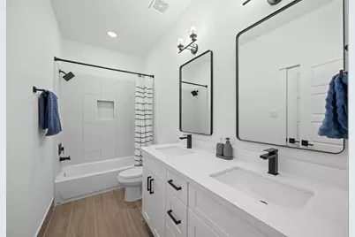 326 Neyland Street, Houston, TX 77022 - Photo 25