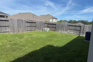 4627 Salado Fls Ct, Baytown, TX 77521 - Photo 5