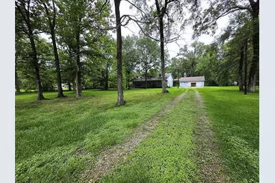1187 County Road 6479, Dayton, TX 77535 - Photo 29