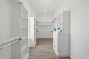 1004 E 35th St, Houston, TX 77022 - Photo 23