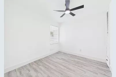 5814 Fontenelle Drive, Houston, TX 77035 - Photo 13