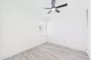 5814 Fontenelle Dr, Houston, TX 77035 - Photo 13