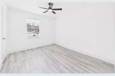 5814 Fontenelle Drive, Houston, TX 77035 - Photo 15