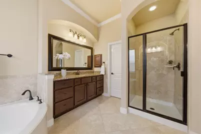 901 Cozy Hollow Court, Friendswood, TX 77546 - Photo 17