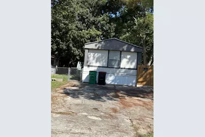 512 Harrison Avenue, Baytown, TX 77520 - Photo 1