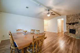 3306 Sycamore Springs Dr, Houston, TX 77339 - Photo 9