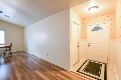 3306 Sycamore Springs Drive, Houston, TX 77339 - Photo 7