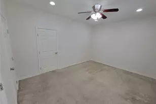 2025 Augusta Dr, Houston, TX 77057 - Photo 27