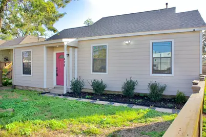 428 Van Molan Street, Houston, TX 77022 - Photo 1