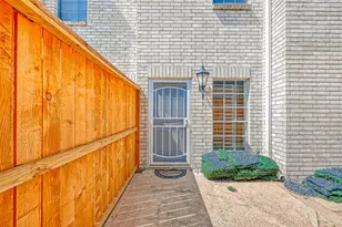 3780 Tanglewilde St, Houston, TX 77063 - Photo 5
