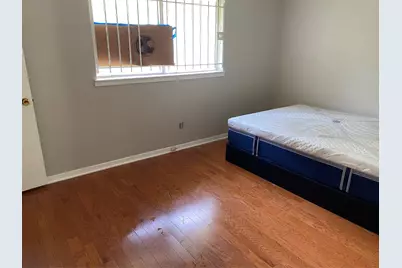 206 W Mitchell Road, Houston, TX 77037 - Photo 9