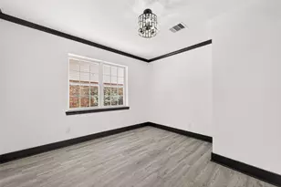 9519 Moorberry Ln, Houston, TX 77080 - Photo 11