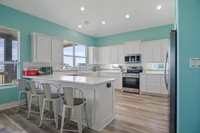 708 Colby Court, Port Bolivar, TX 77650 - Photo 9