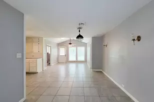 1110 Woods Dr, Liberty, TX 77575 - Photo 9