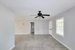 1110 Woods Dr, Liberty, TX 77575 - Photo 7