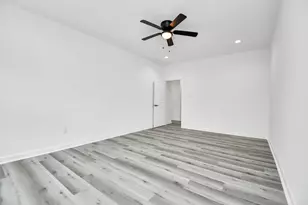 9315 Ashville Dr, Houston, TX 77051 - Photo 13