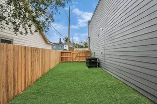 9315 Ashville Dr, Houston, TX 77051 - Photo 17