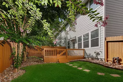 11 Scenic Brook Court, The Woodlands, TX 77382 - Photo 25