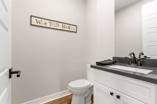 13510 Fallbrook Cir, Mont Belvieu, TX 77535 - Photo 19