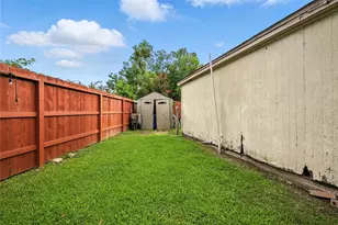 319 Shady Glade Dr, Houston, TX 77090 - Photo 15