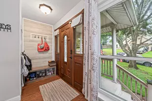28111 Camille Dr, Tomball, TX 77375 - Photo 3