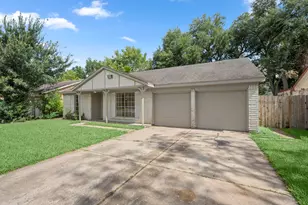 16726 Kieth Harrow Blvd, Houston, TX 77084 - Photo 3