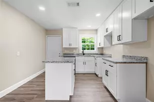 6119 Beekman Rd, Houston, TX 77021 - Photo 9