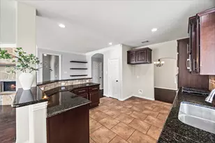 35 Woodmoor Pl, Magnolia, TX 77354 - Photo 11