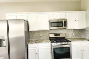 2412 N Mission Cir, Friendswood, TX 77546 - Photo 11