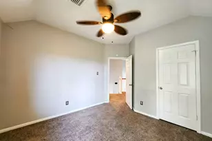 2412 N Mission Cir, Friendswood, TX 77546 - Photo 21