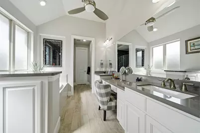 3902 Cliff Creek Court, Spring, TX 77386 - Photo 15