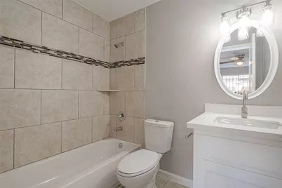 8714 Valley Flag Drive, Houston, TX 77078 - Photo 11