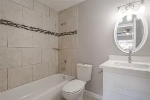 8714 Valley Flag Dr, Houston, TX 77078 - Photo 11