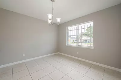 8714 Valley Flag Drive, Houston, TX 77078 - Photo 9
