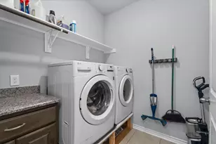 382 W Rollingwood St, Pinehurst, TX 77362 - Photo 31