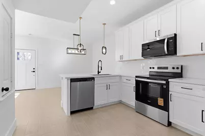 430 Rhode Island St, Houston, TX 77029 - Photo 15