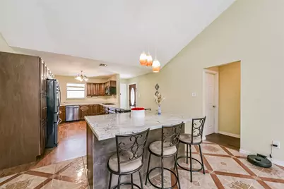 10410 Sagestar Lane, Houston, TX 77089 - Photo 11